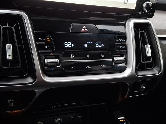 used 2023 Kia Sorento car, priced at $28,557