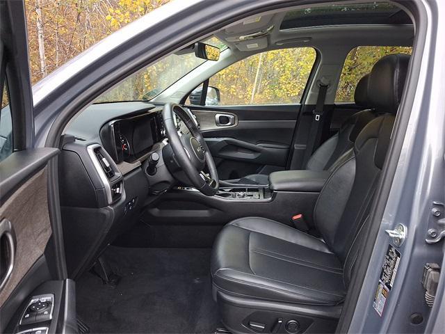 used 2023 Kia Sorento car, priced at $28,557