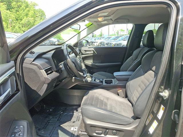 used 2024 Mitsubishi Outlander car, priced at $27,591
