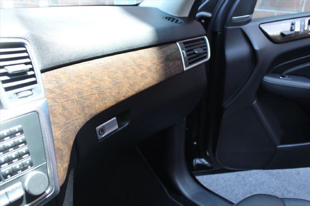 used 2015 Mercedes-Benz M-Class car, priced at $10,990