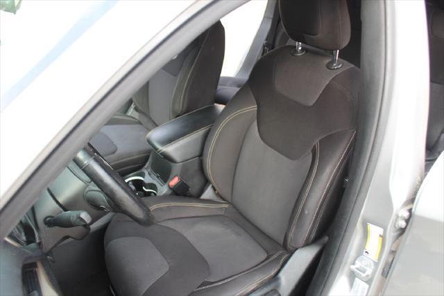 used 2015 Jeep Cherokee car, priced at $9,990