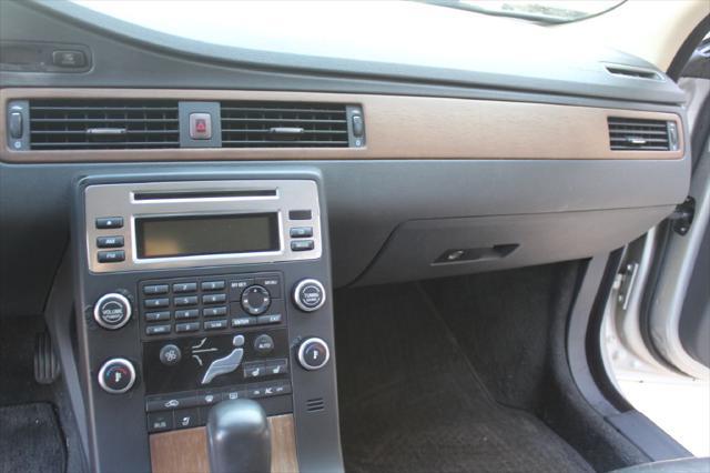 used 2008 Volvo S80 car, priced at $6,490
