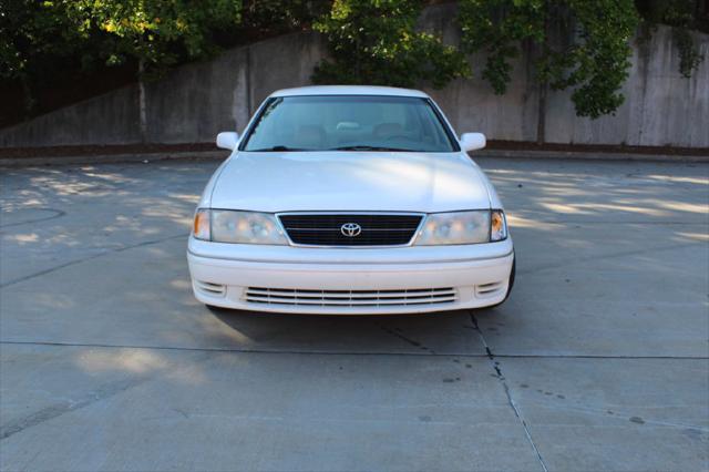 used 1998 Toyota Avalon car, priced at $3,480