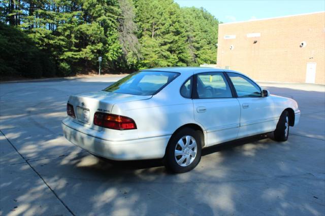 used 1998 Toyota Avalon car, priced at $3,480