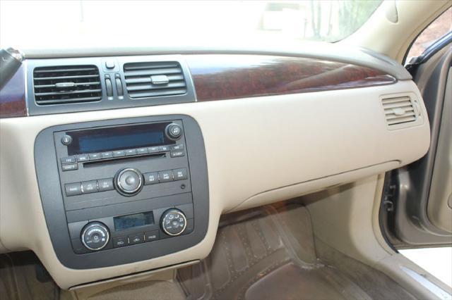 used 2006 Buick Lucerne car, priced at $6,950