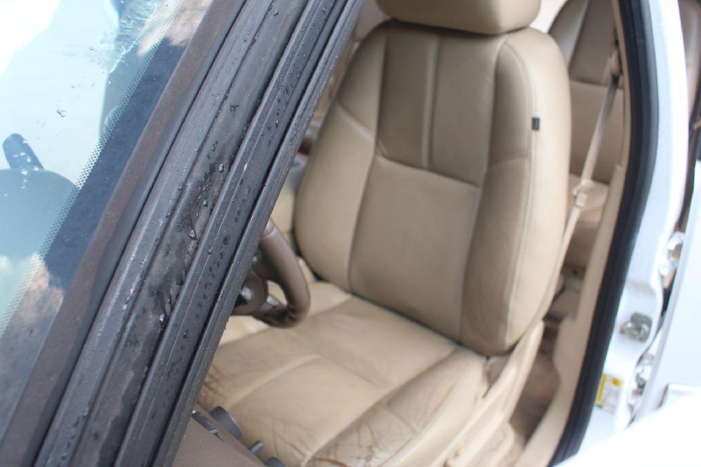 used 2013 Chevrolet Suburban car, priced at $5,750