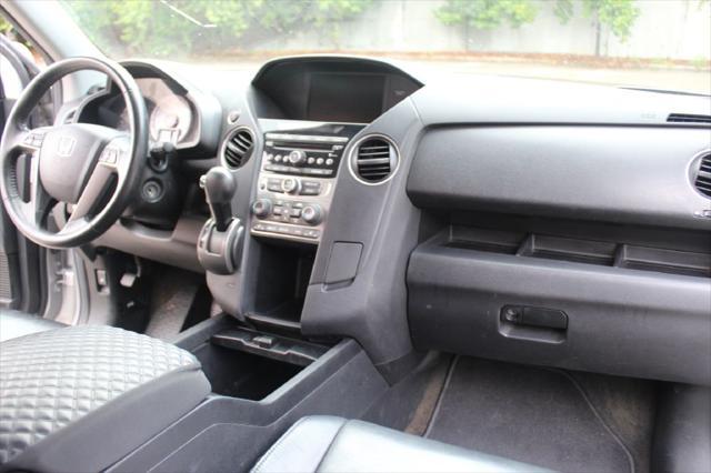 used 2013 Honda Pilot car, priced at $7,990