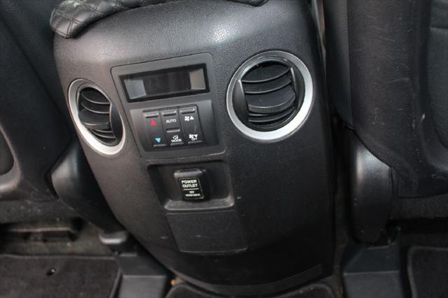used 2013 Honda Pilot car, priced at $7,990