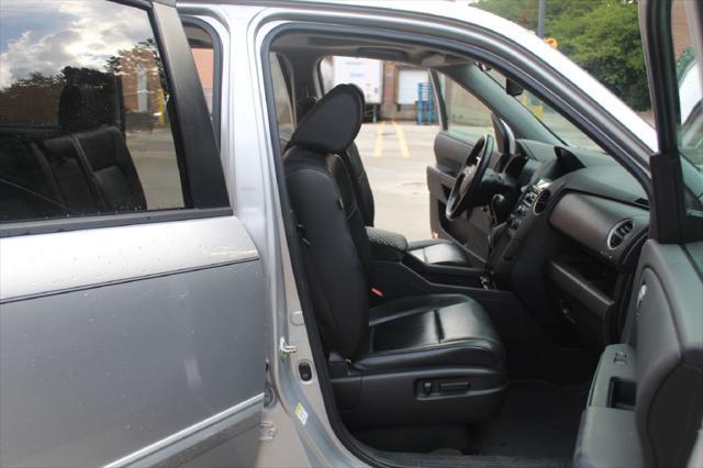 used 2013 Honda Pilot car, priced at $7,990