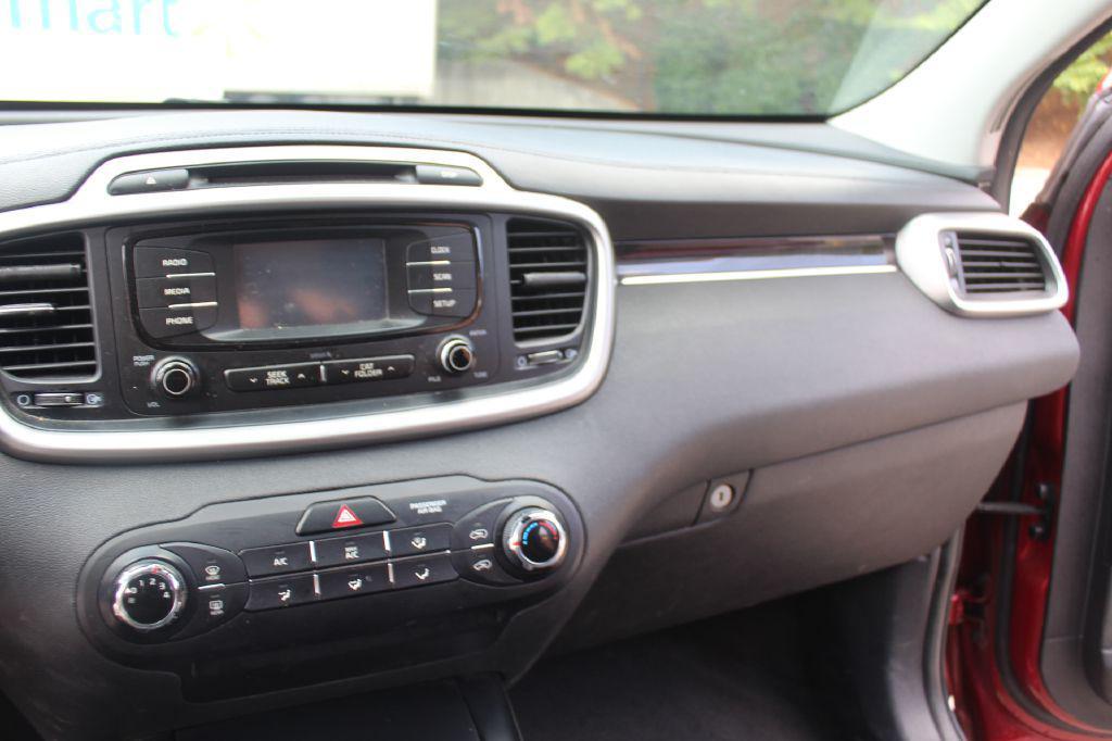 used 2017 Kia Sorento car, priced at $6,490