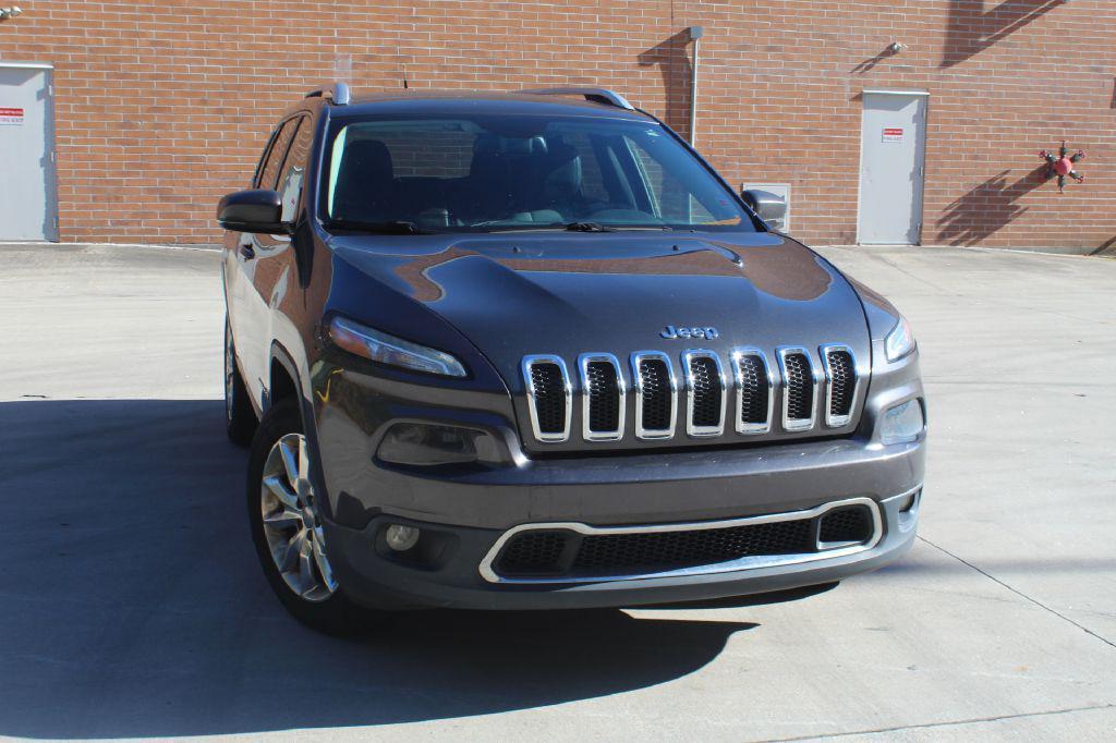 used 2015 Jeep Cherokee car, priced at $6,490