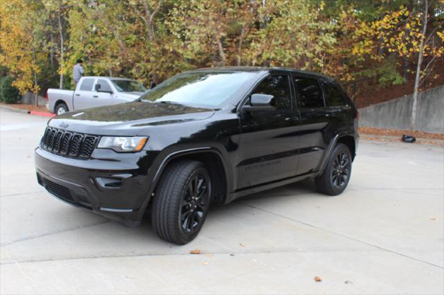 used 2017 Jeep Grand Cherokee car, priced at $14,490