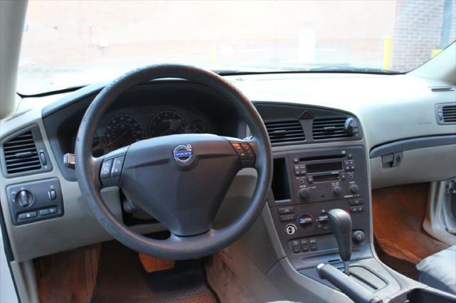 used 2002 Volvo S60 car, priced at $4,490