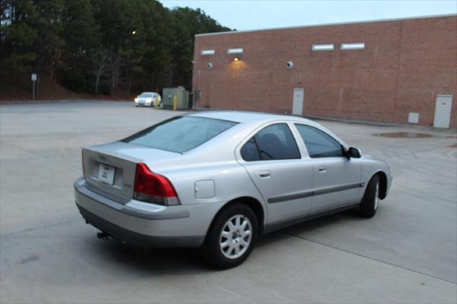 used 2002 Volvo S60 car, priced at $4,490