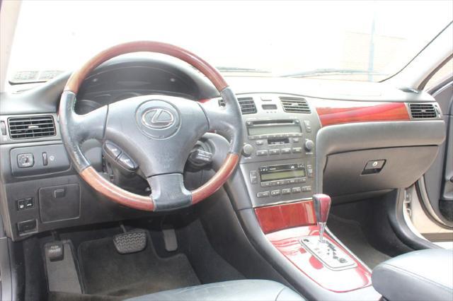 used 2002 Lexus ES 300 car, priced at $4,490