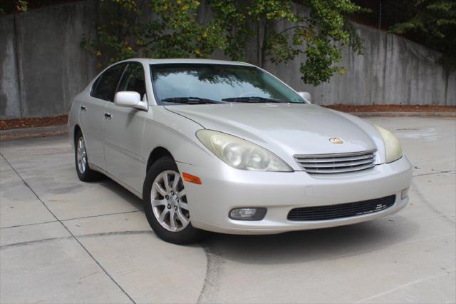 used 2002 Lexus ES 300 car, priced at $4,490