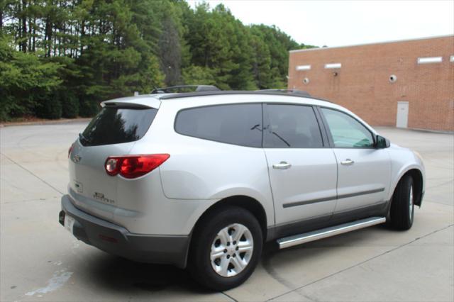 used 2012 Chevrolet Traverse car, priced at $5,990