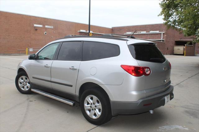 used 2012 Chevrolet Traverse car, priced at $5,990