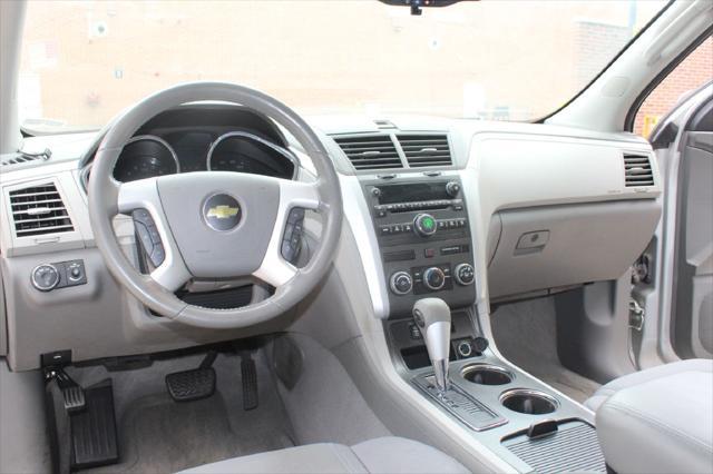 used 2012 Chevrolet Traverse car, priced at $5,990