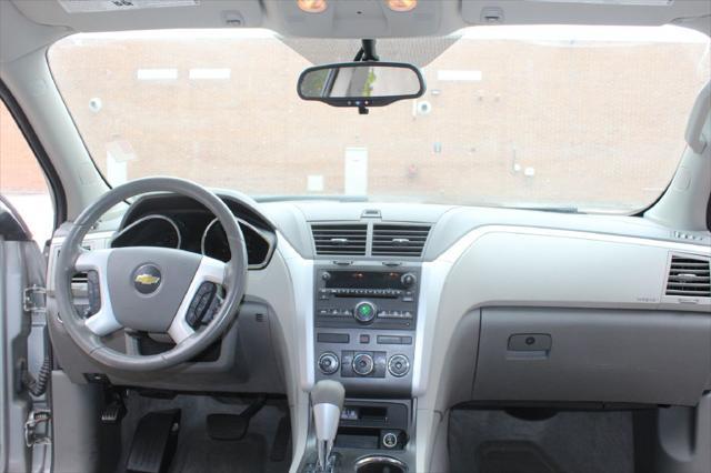 used 2012 Chevrolet Traverse car, priced at $5,990