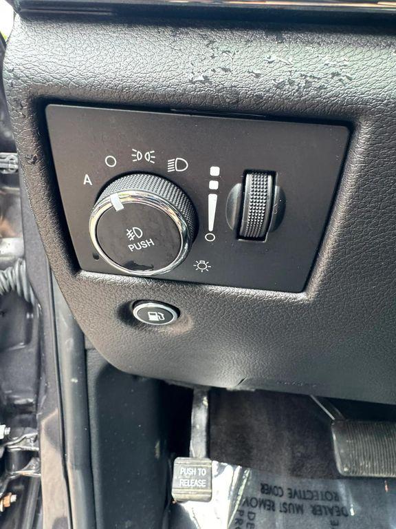 used 2018 Jeep Grand Cherokee car, priced at $17,998