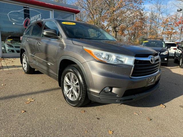 used 2016 Toyota Highlander car, priced at $18,998