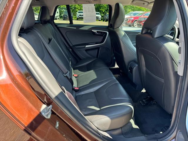 used 2018 Volvo V60 Cross Country car, priced at $16,498