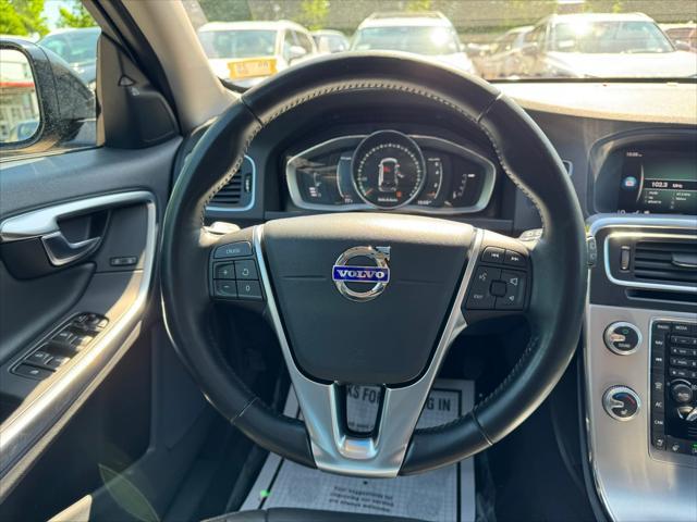 used 2018 Volvo V60 Cross Country car, priced at $16,498