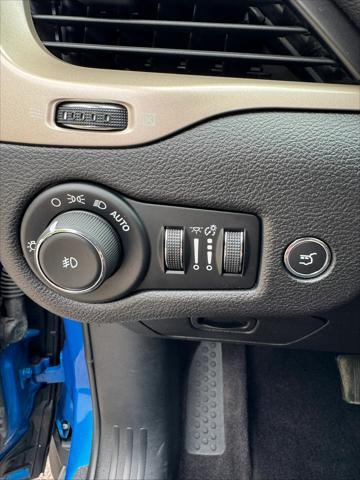 used 2018 Jeep Cherokee car, priced at $15,498