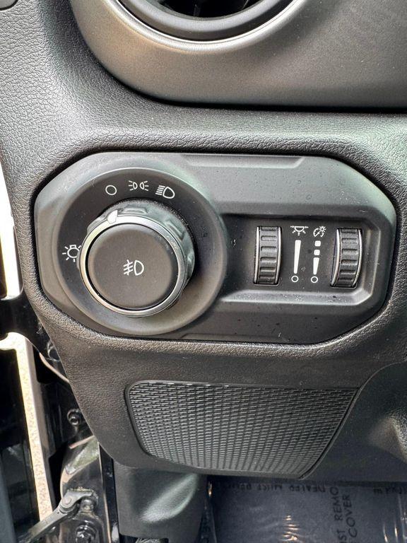 used 2021 Jeep Wrangler Unlimited car, priced at $28,998
