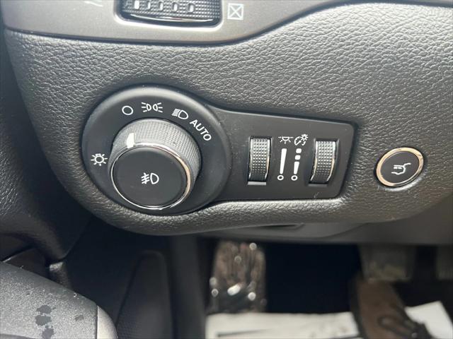 used 2019 Jeep Cherokee car, priced at $19,998
