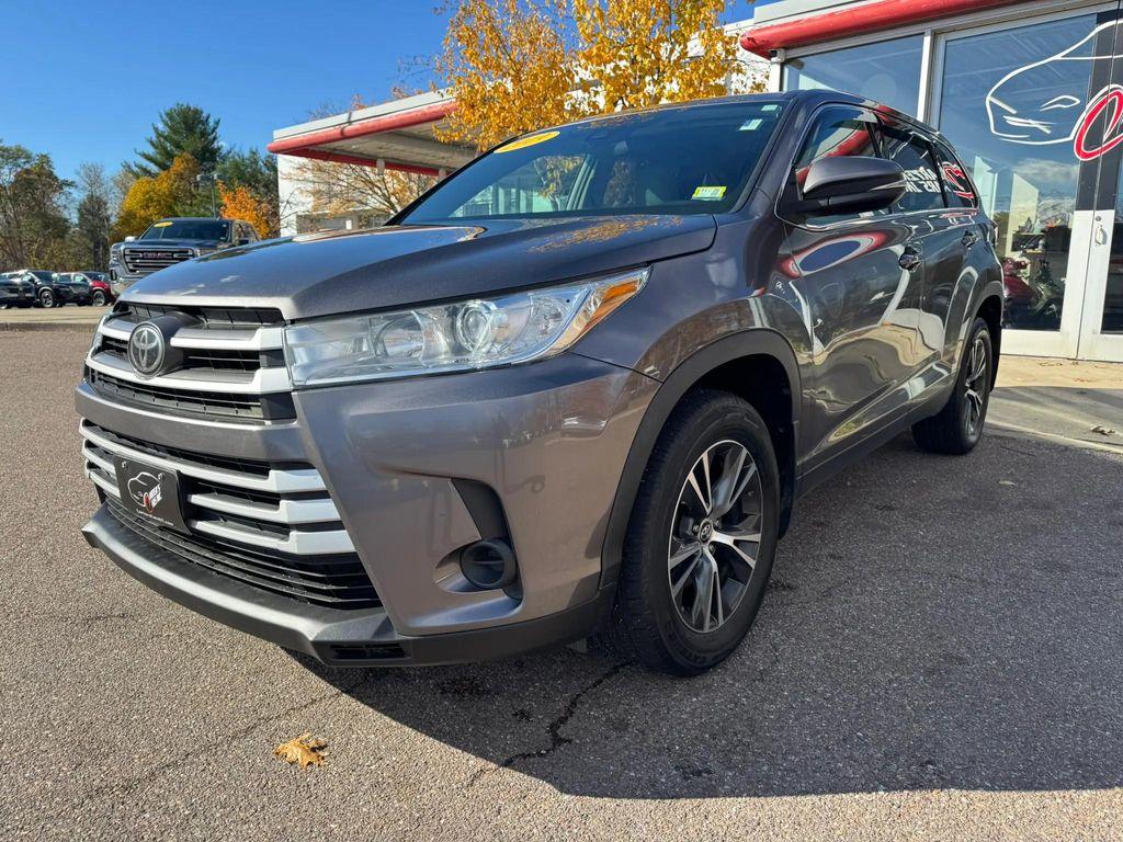 used 2019 Toyota Highlander car, priced at $18,998