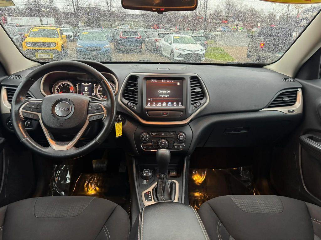 used 2016 Jeep Cherokee car, priced at $11,498