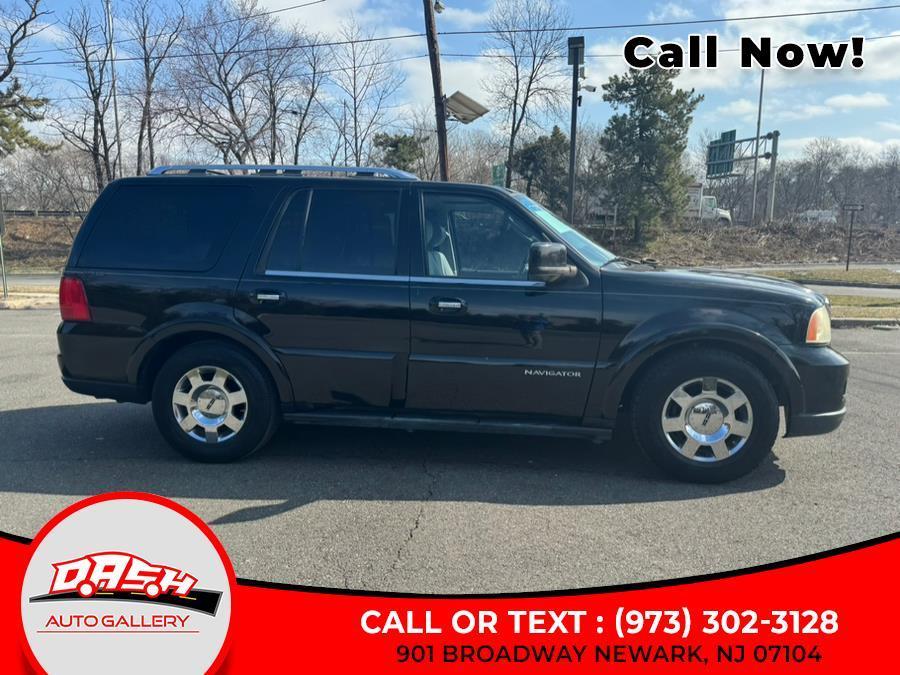 used 2006 Lincoln Navigator car, priced at $7,499