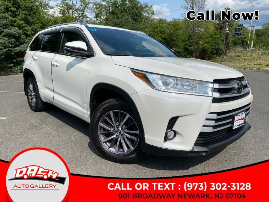 used 2018 Toyota Highlander car, priced at $21,699