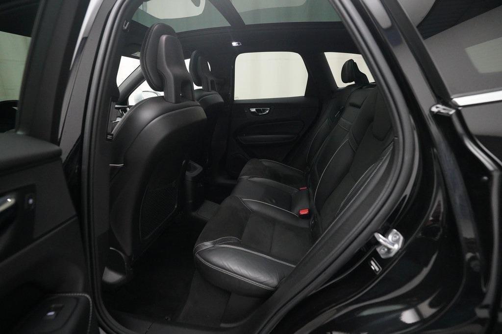 used 2018 Volvo XC60 Recharge Plug-In Hybrid car, priced at $21,650