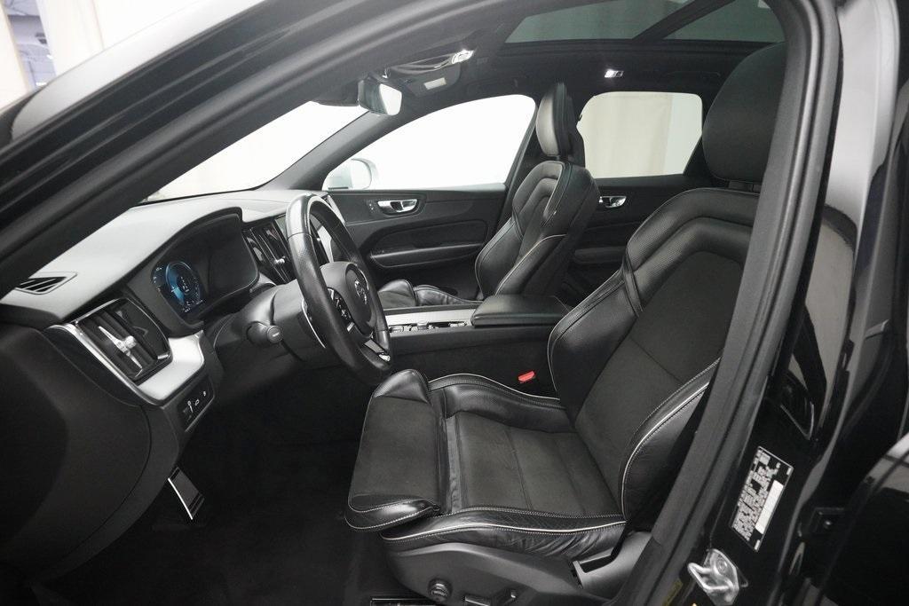 used 2018 Volvo XC60 Recharge Plug-In Hybrid car, priced at $21,650