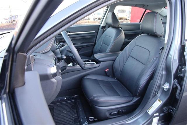 used 2023 Nissan Altima car, priced at $25,995