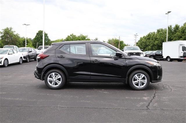new 2025 Nissan Kicks car, priced at $23,050
