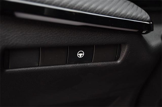 new 2025 Nissan Kicks car, priced at $29,190