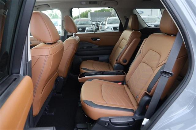 new 2025 Nissan Pathfinder car, priced at $50,175