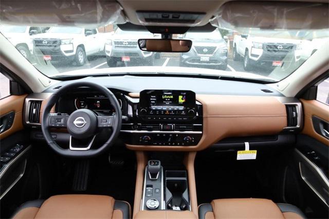 new 2025 Nissan Pathfinder car, priced at $47,580