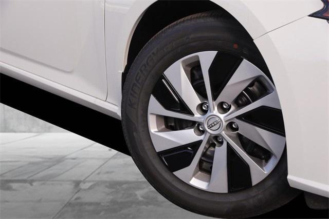 new 2025 Nissan Altima car, priced at $27,840