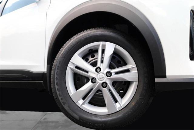 new 2025 Nissan Kicks car, priced at $21,750