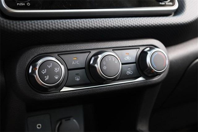 new 2025 Nissan Kicks car, priced at $21,750