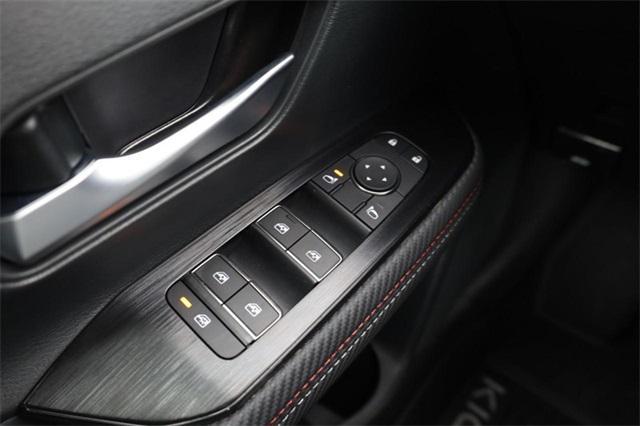 new 2025 Nissan Kicks car, priced at $29,725