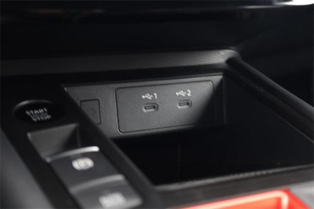 new 2025 Nissan Kicks car, priced at $29,725