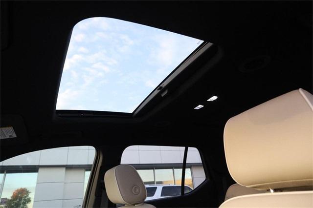 used 2023 Chevrolet Traverse car, priced at $37,988