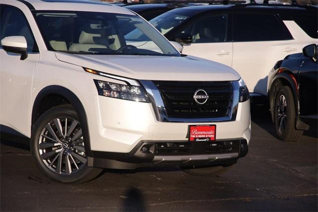 new 2025 Nissan Pathfinder car, priced at $46,415