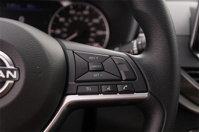 new 2025 Nissan Altima car, priced at $27,800